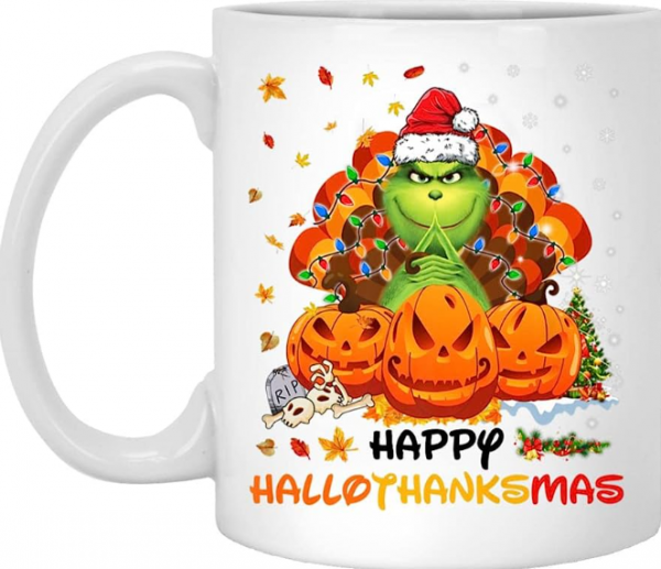 Mug dengan desain khas musim seperti mug bertema Natal atau Halloween